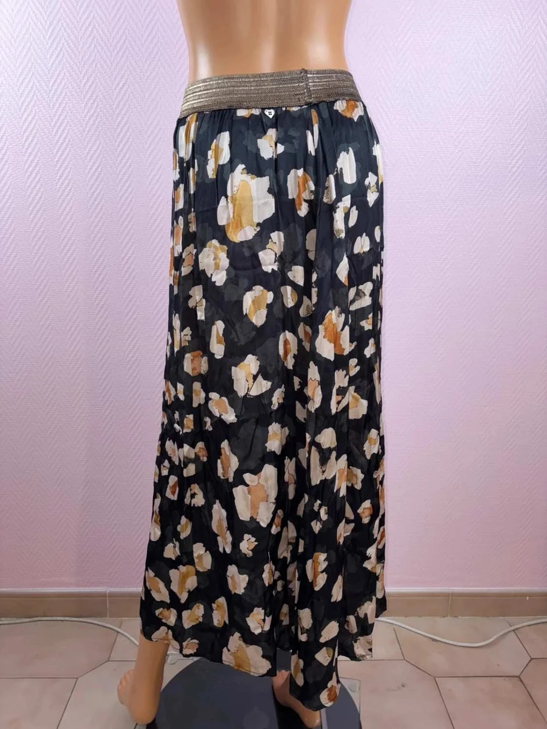 Falda mujer Please en súper estado talla 38 – photo 4